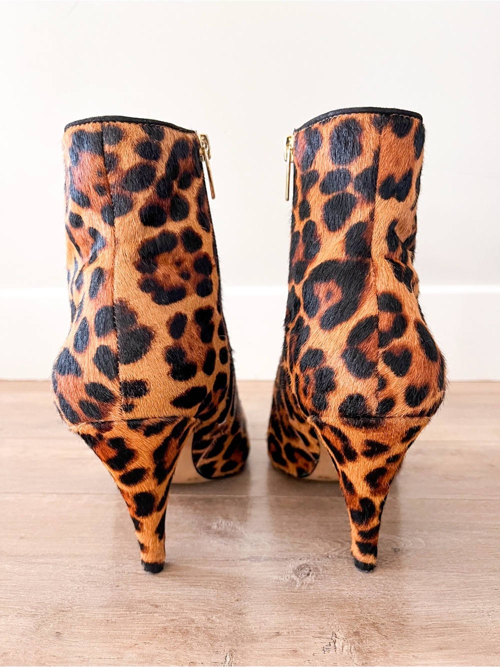 Vince Camuto Nandi2 Leopard Print Calf Hair Heeled Ankle Bootie Size 9 - Picture 6 of 13